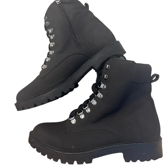 Charles by charles david randy bootblack combat boots size 9 NWOT
