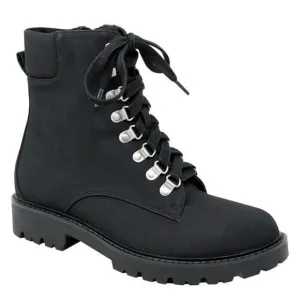 CHARLES BY CHARLES DAVID Women black combat boots size 7