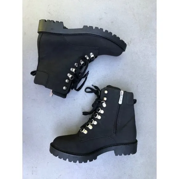 CHARLES BY CHARLES DAVID Women black combat boots size 7