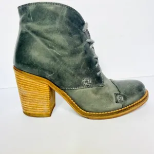 Charles David Grifter Gray Nubuck Leather Lace Up Chunk Heel Ankle Boots - sz 6