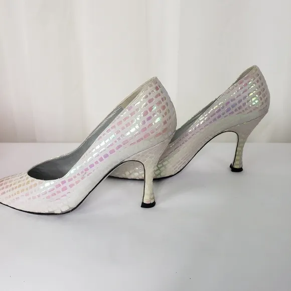 Charles Jourdan iridescent textured metallic scales ivory size 8.5