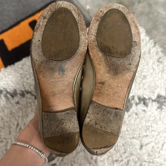 Chloe girls scallop flats