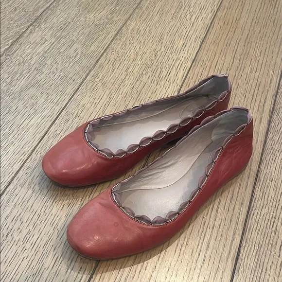 Chloe Lauren Leather Scallop Accent Ballet Flats With Chains RARE Size 37.5
