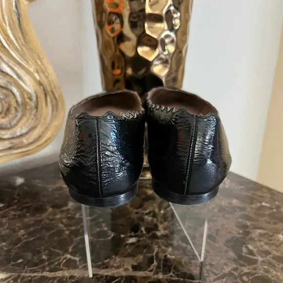 Chloe Lauren Scalloped Black Leather Ballet Flats. Size 39/9