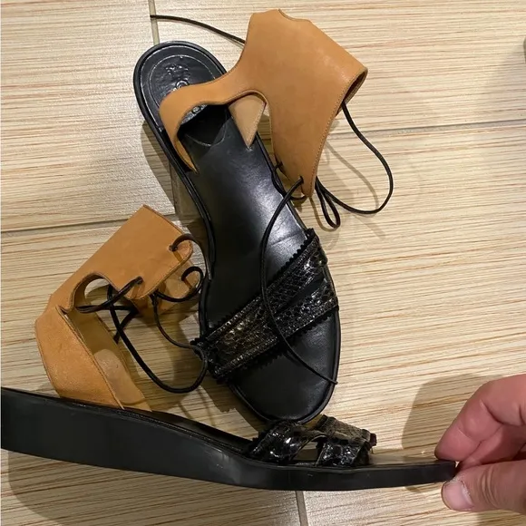 Chloe Leather Top Flats