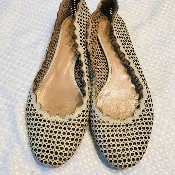 Chloe Perforated Leather Lauren Scalloped Ballet Flats Size