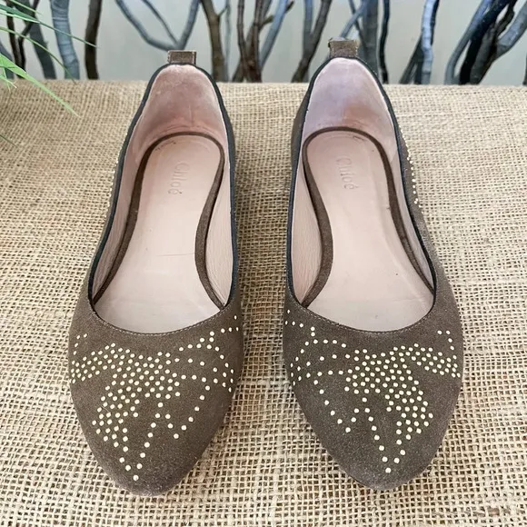 Chloe Suzanna Suede Studded Flats Size 8 Wimen’s