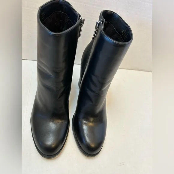 Circus by Sam Edelman black heeled boots with side zippers Sz-8. J