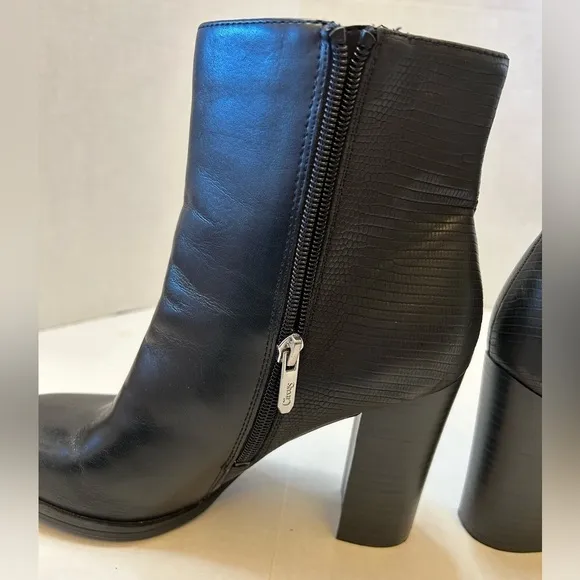 Circus by Sam Edelman black heeled boots with side zippers Sz-8. J