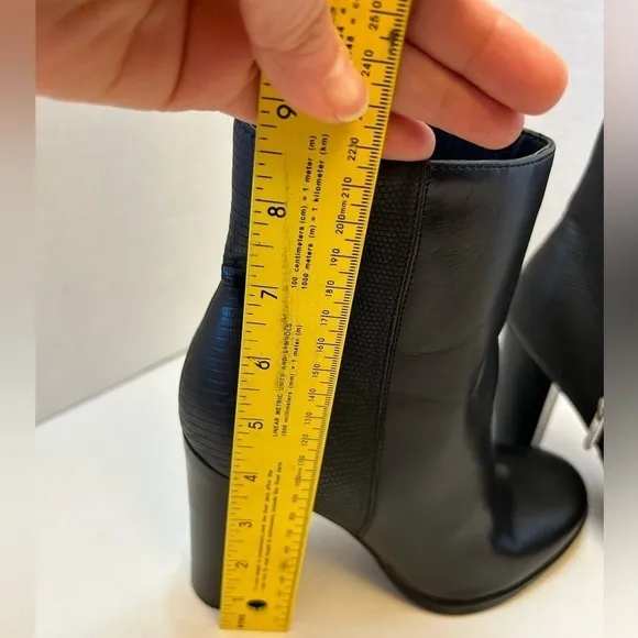 Circus by Sam Edelman black heeled boots with side zippers Sz-8. J
