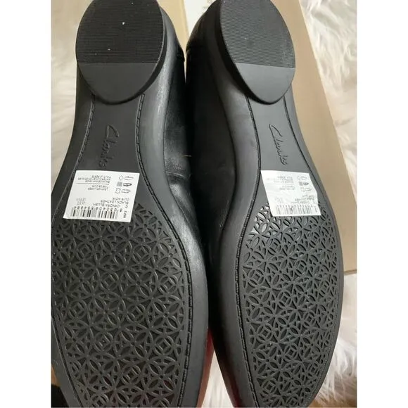 Clarks Artisan Black Leather Medallion Candra Blush Ballet Flats size 8.5