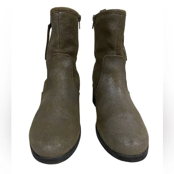 Clarks Collection Cushion Soft Novella Devon Metallic Brown Ankle Boots Size 7.5