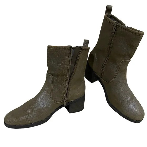 Clarks Collection Cushion Soft Novella Devon Metallic Brown Ankle Boots Size 7.5