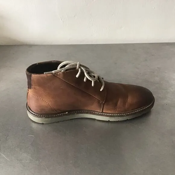 Clarks Collection Grandin Mid Mens Brown Leather Chukka Flat Boots 7