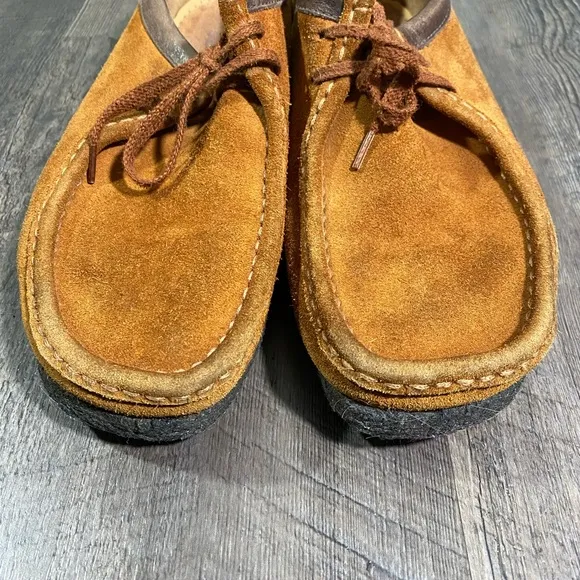 CLARKS Originals Mens Wallabees Moccasins