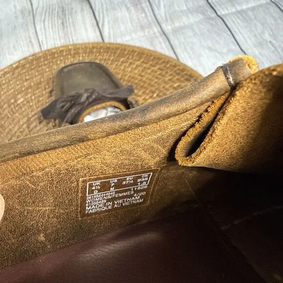 Clarks Women’s Brown Leather Shoes Oxford Moccasins Wallabee Beewax Size 7
