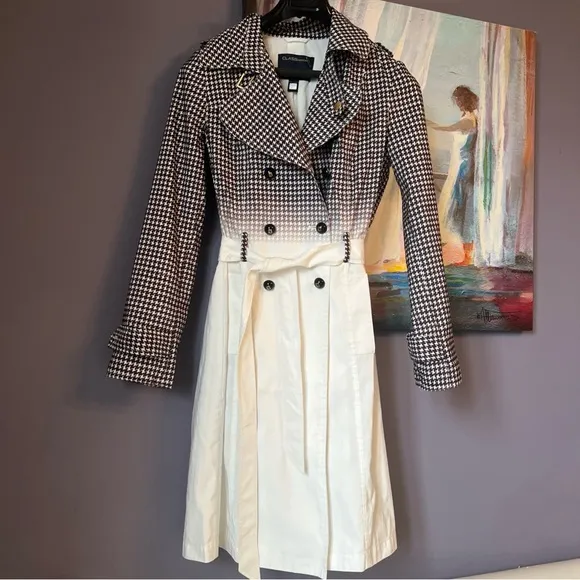 Class Roberto Cavalli Sz 46/10-12 Raincoat White Gray Italy/missing Button