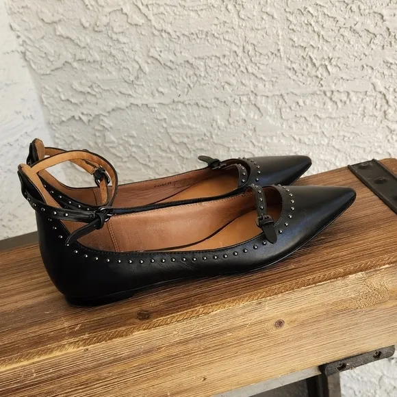 Coach Jody Ballet flats, genuine leather.‎ Style: #Q8962.