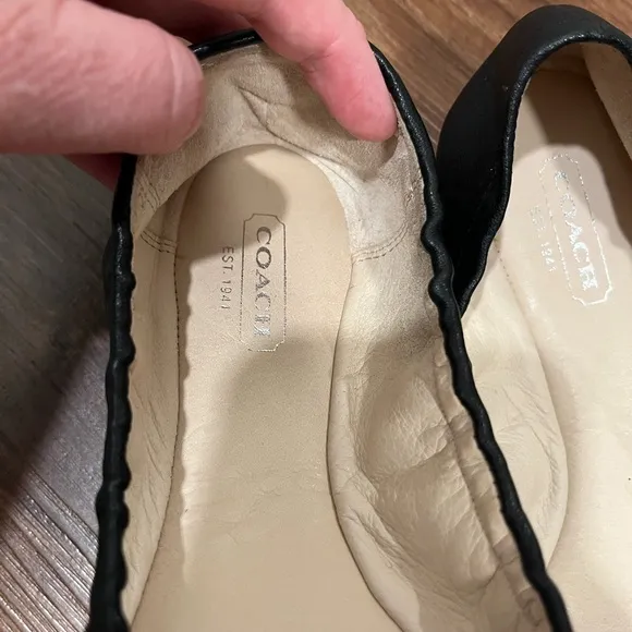Coach Leather Bow Flats in Black Leather &amp; PatentSize 6B