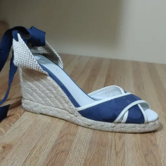 Coach Mila Lace Up Espadrille Wedges 9B