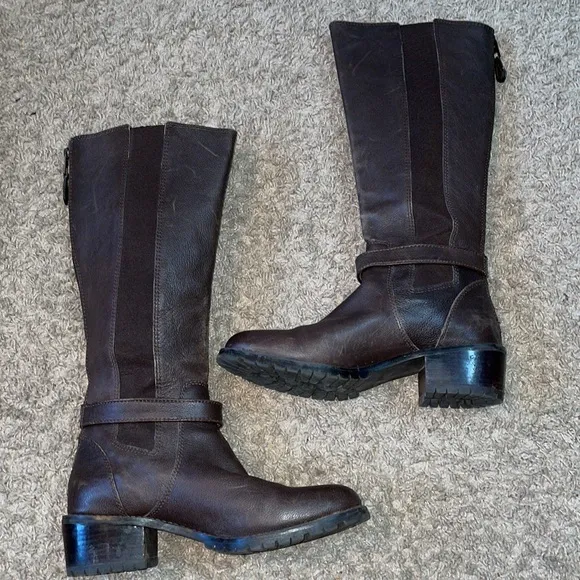 Coach Pencey brown leather zip back heeled boots