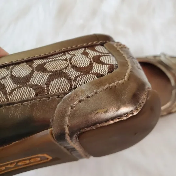 Coach Sophia Size 6.5 Gold Metallic Tassel Ballet Flats
