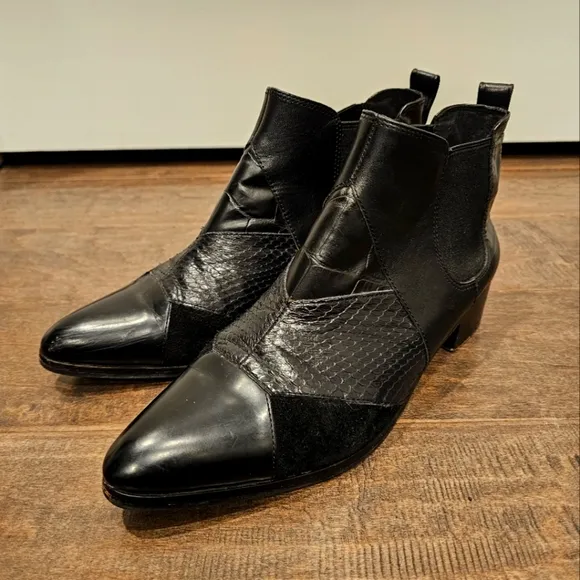 Coach Suffolk Patchwork Black Leather Women's Ankle Bootie sz 8m