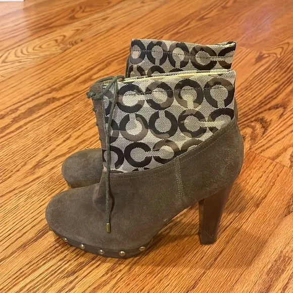 Coach Woman’s Heeled Boots Size 8