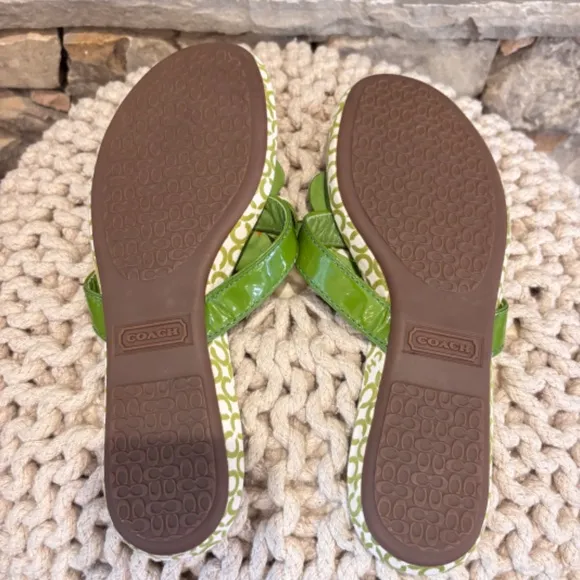 Coach Women's Patty Flower Green Flats Sandals Leather SZ 9B