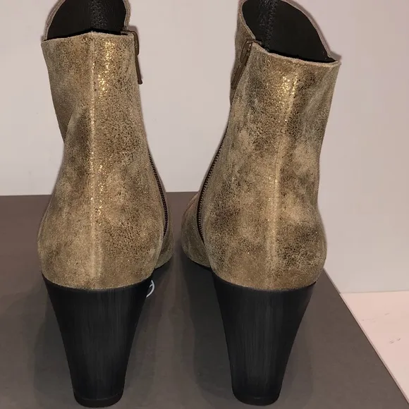 Coclico Joy Distressed Metal Bronze Suede Boots