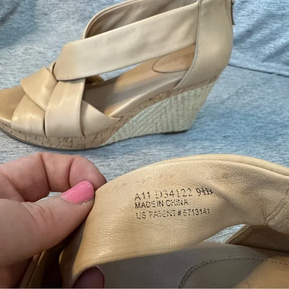 COLE HAAN AND NIKE Espadrille Wedges, Tan Leather, Heel Zip, Size 9.5, EUC