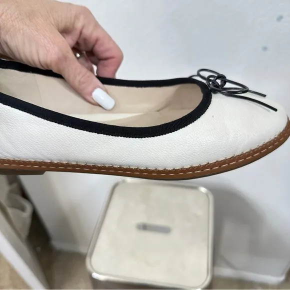 Cole Haan CloudFeel All Day Ballet Flats in Ivory Leather - Size 9 - Worn Once