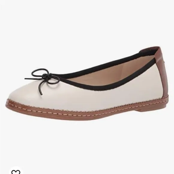 Cole Haan CloudFeel All Day Ballet Flats in Ivory Leather - Size 9 - Worn Once