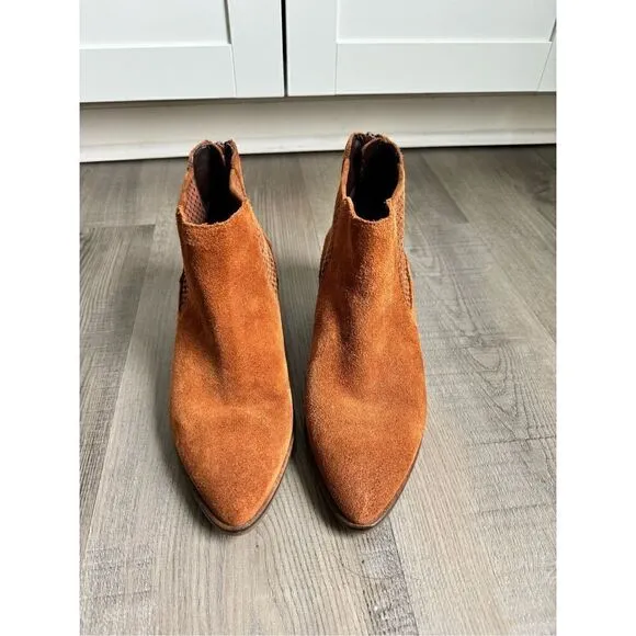 Cole Haan Val Genuine Suede Leather Heeled Ankle Boots Booties 6.5 British Tan