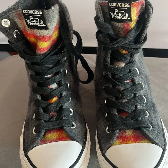 Converse All Star Chuck Taylor Woolrich Hi Top plaid sneakers women’s size 7.5