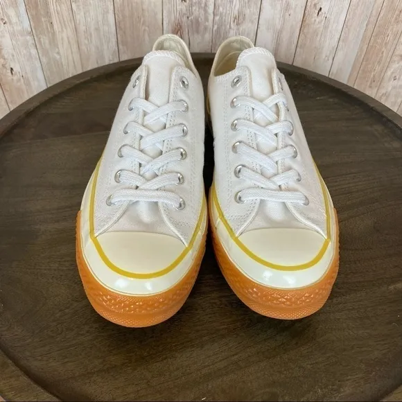 Converse Chuck 70 Pop Toe Lo Canvas Sneakers Size 8 Women