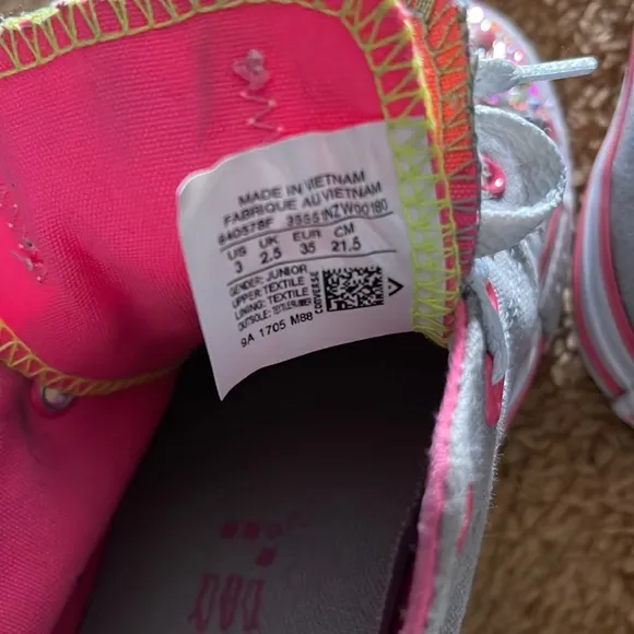 CONVERSE CHUCK TAYLOR DOUBLE TONGUE CUSTOMIZED GIRL’S SNEAKERS.. SIZE 3