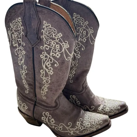Corral Brown and Cream Heeled Boots with Intricate Designs