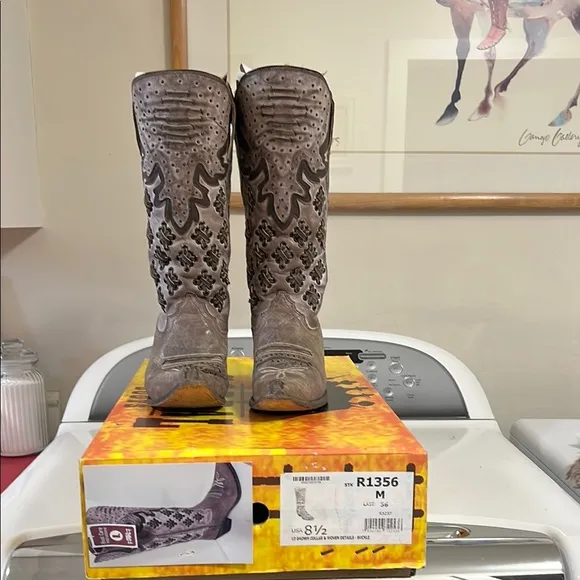Corral Brown Heeled Boots