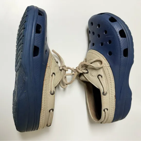 Crocs Islander Pitcrew Boat Blue &amp; Beige Leather Clogs