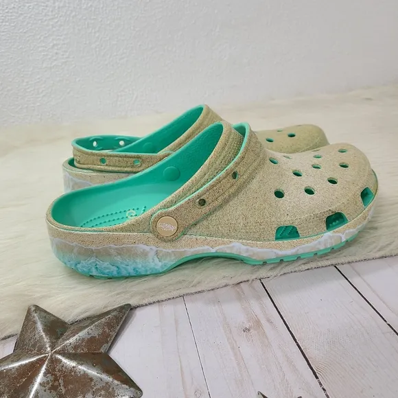 Crocs x Margaritaville classic clogs sand ocean beach size m 10 / w 12 NEW
