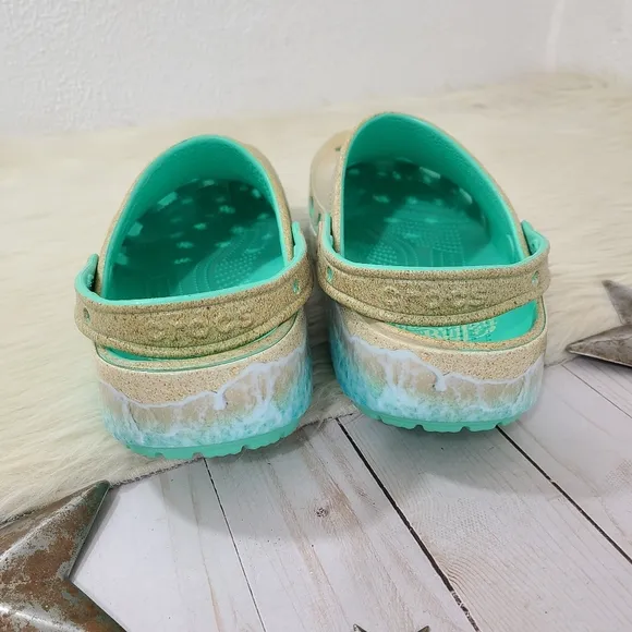 Crocs x Margaritaville classic clogs sand ocean beach size m 10 / w 12 NEW