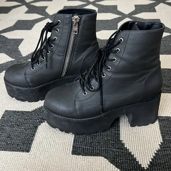 Current Mood Raven Boots Black Heeled Lace Up Boots