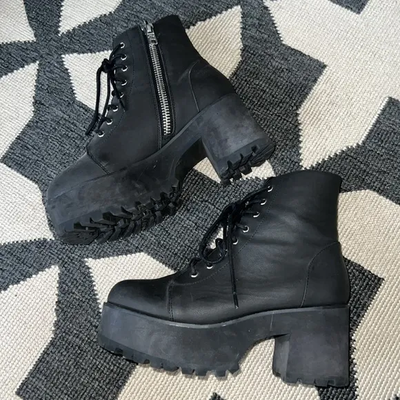 Current Mood Raven Boots Black Heeled Lace Up Boots