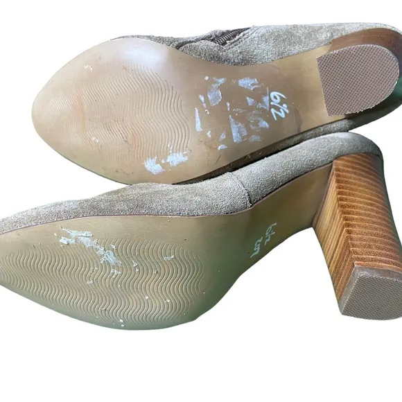Cynthia Rowley DLUXE tan suede boots size 6.5M