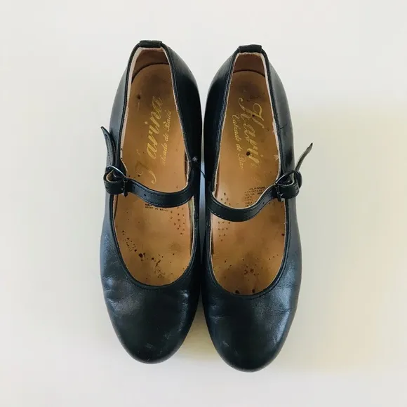 Dance leather shoes