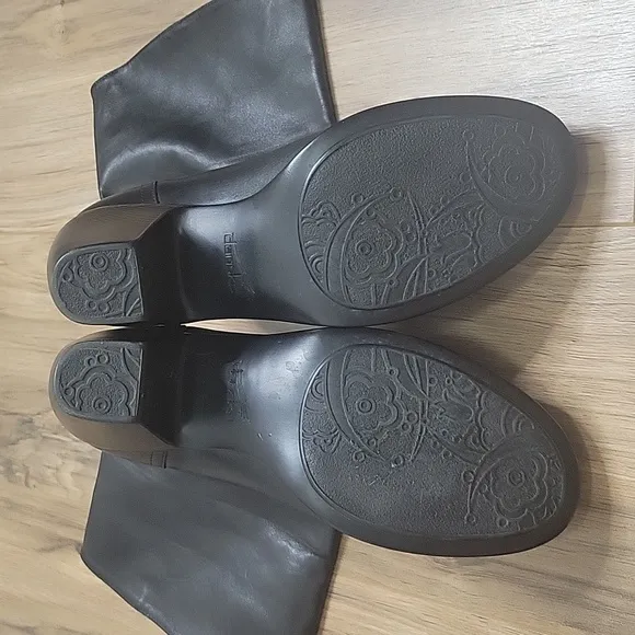 Dansko Bobbi Roll Down Black Leather Heeled Boots