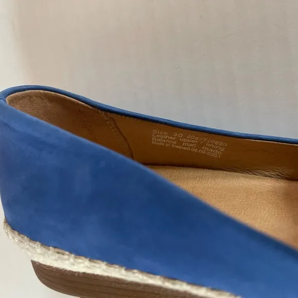 Dansko Lesley Blue Leather Espadrille Flats Sz 38 US 8