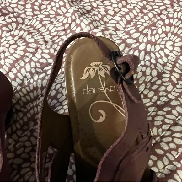 Dansko Nina Violet Purple Full Grain Leather Wedge Sandals Size 39