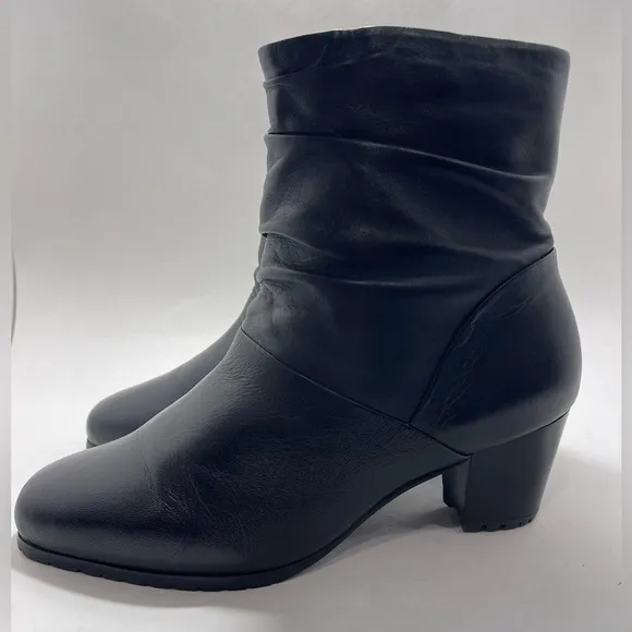 DAVID TATE Women’s Kona Lambskin Boots Size 10W Black